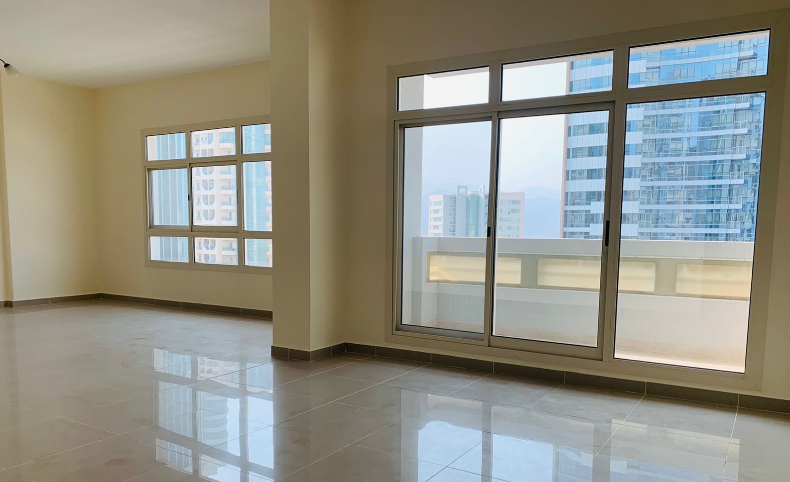 2 Bedroom Apartment (with maid room)